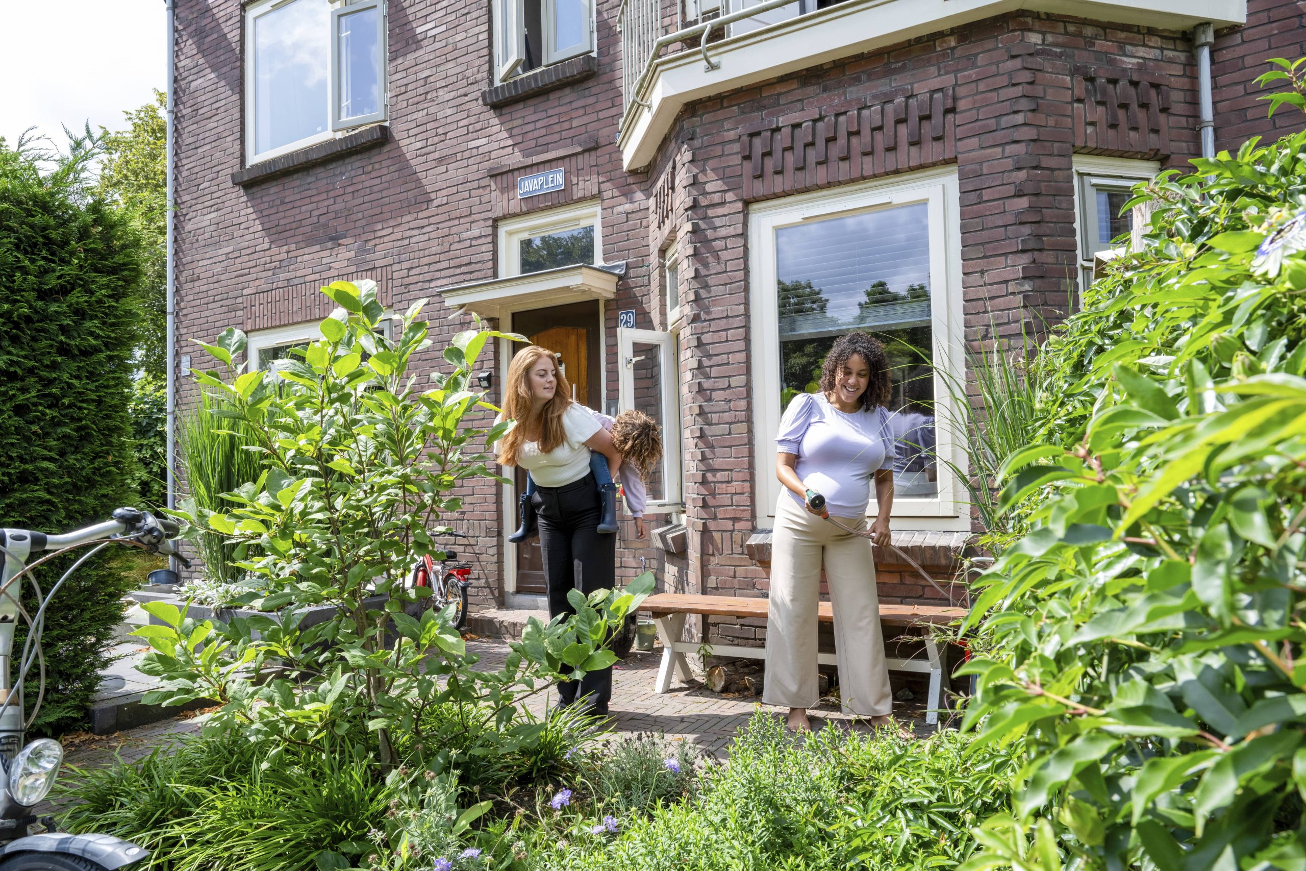 Erkunden Sie kreative DIY-Ideen zur Beleuchtung Ihres Gartens